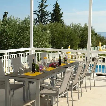 Ti & Ja Bed & Breakfast 3*